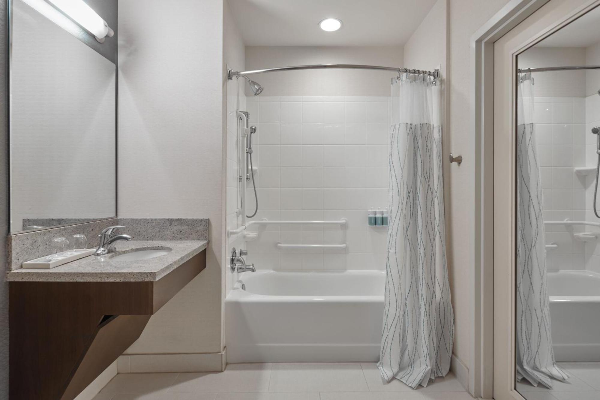 Courtyard By Marriott Portland City Center Екстериор снимка