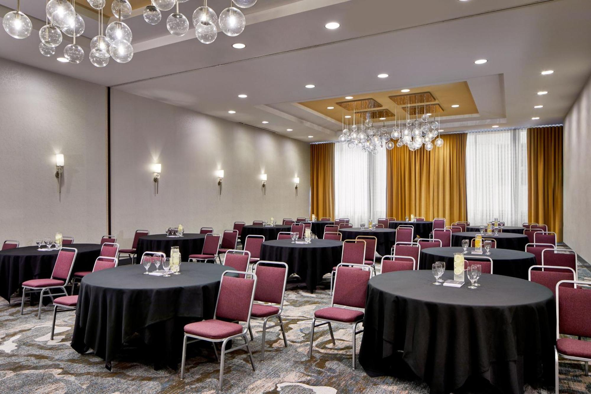 Courtyard By Marriott Portland City Center Екстериор снимка