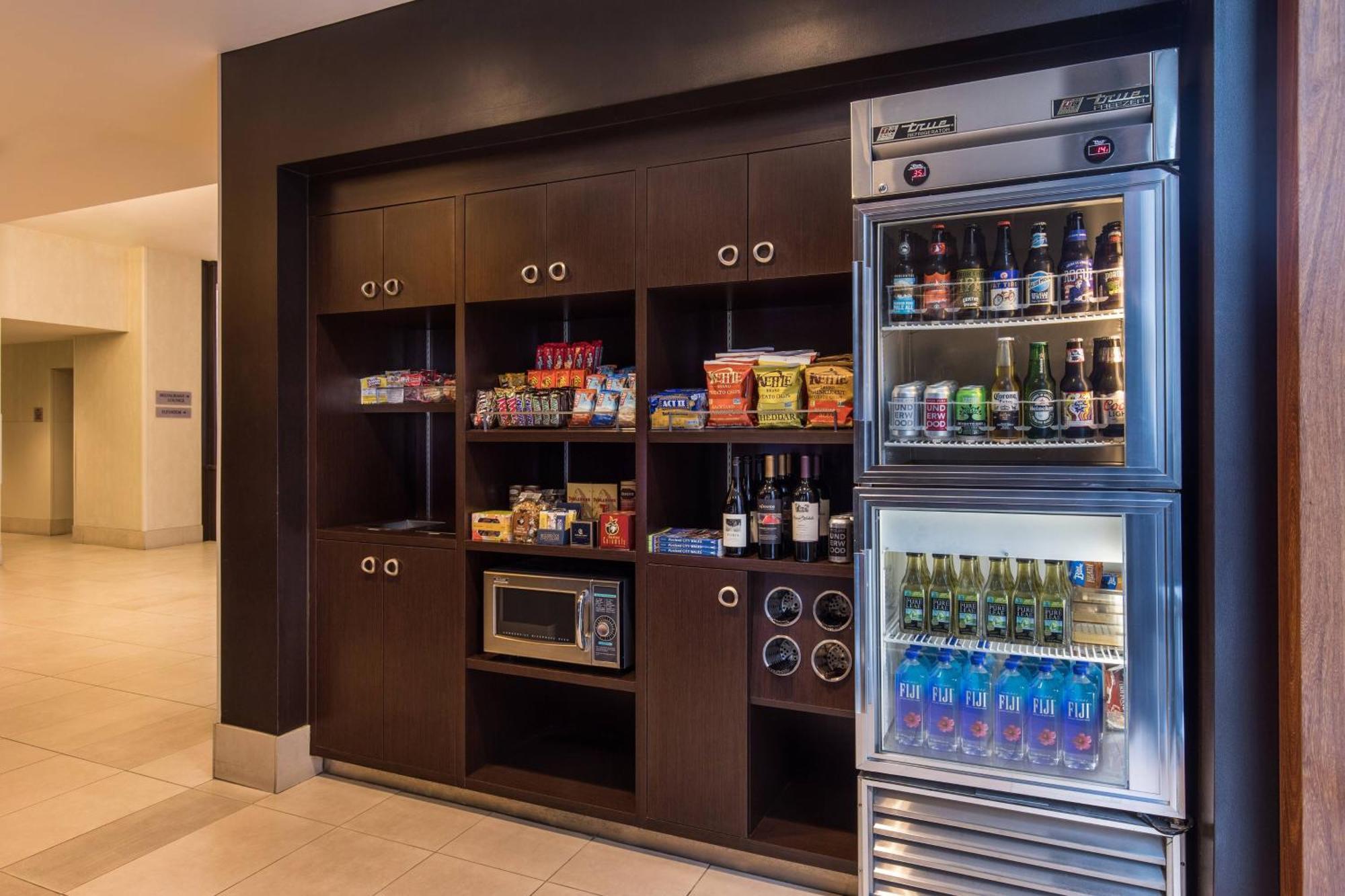 Courtyard By Marriott Portland City Center Екстериор снимка